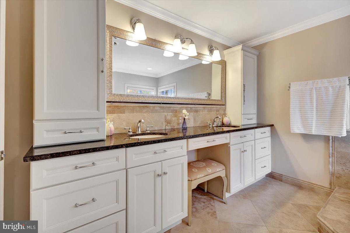 CLIVEDEN REACH - Residential