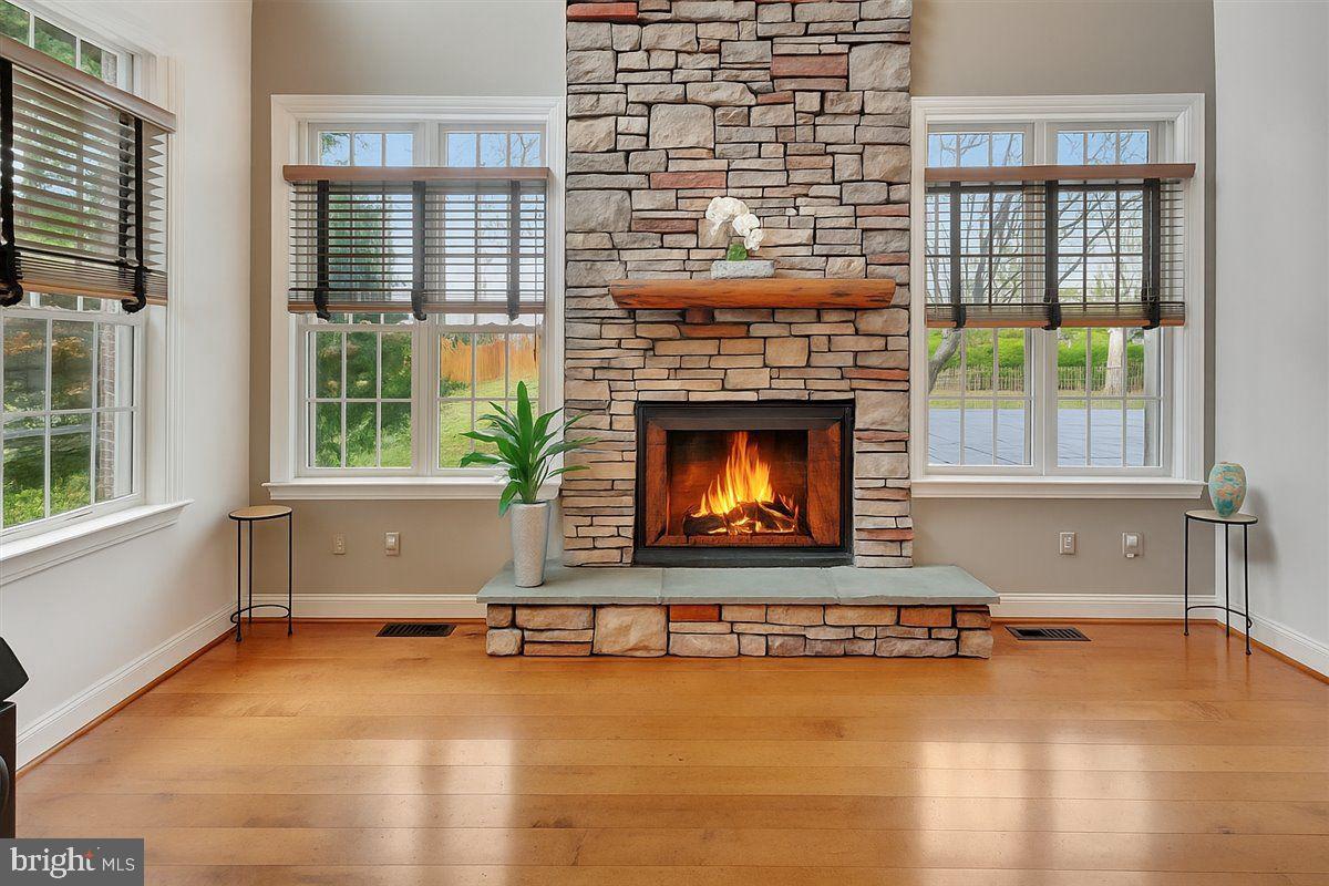 CLIVEDEN REACH - Residential