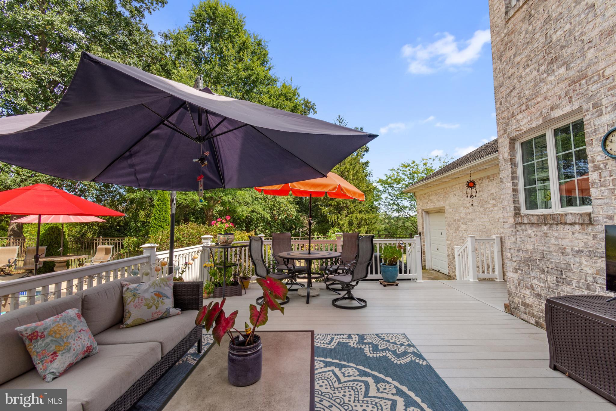 CLIVEDEN REACH - Residential