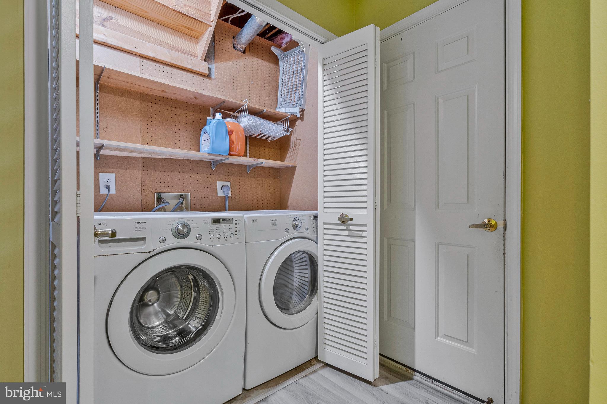 KINGSBERRY - Residential Lease