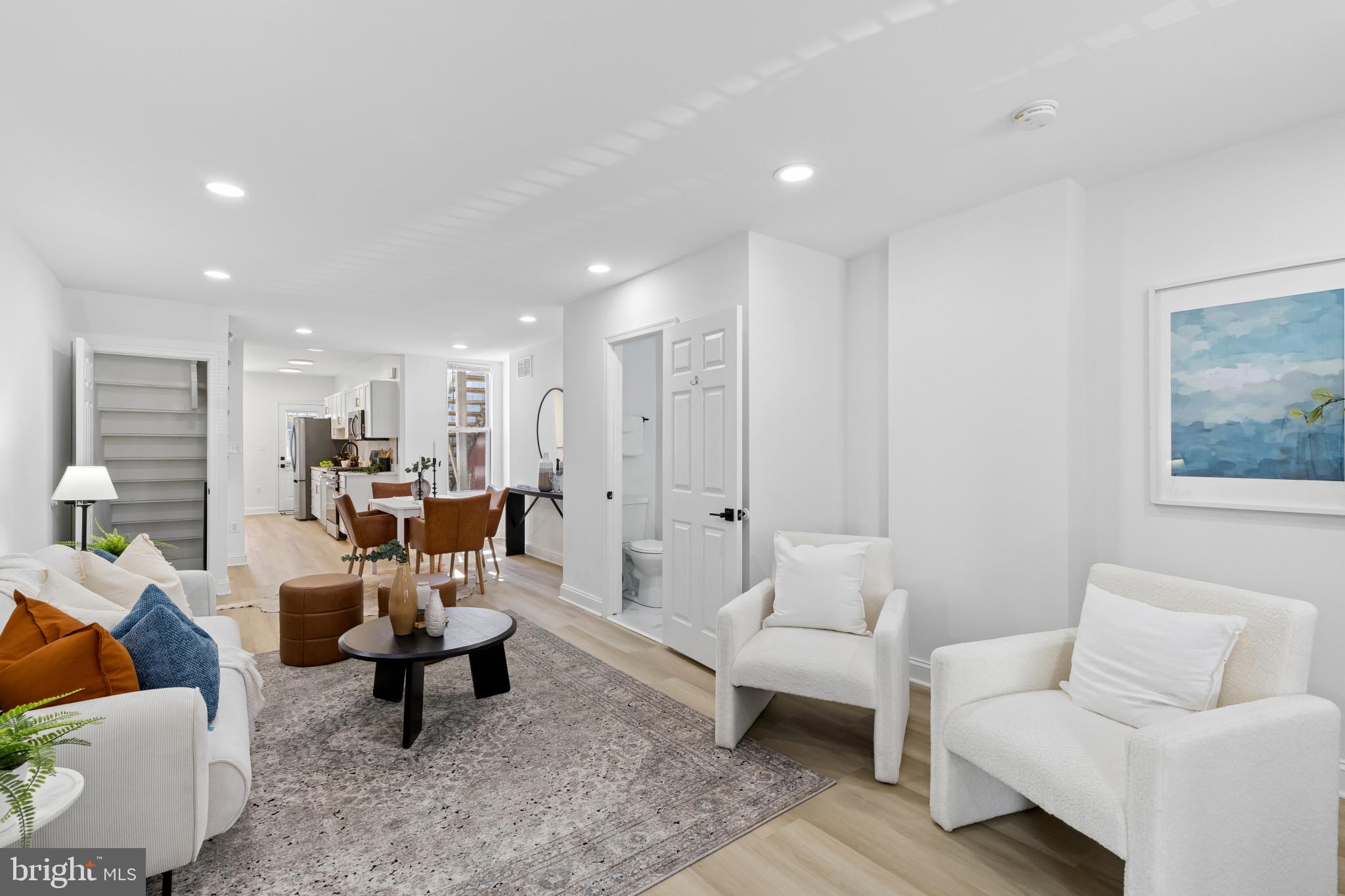 1023 W 37TH STREET