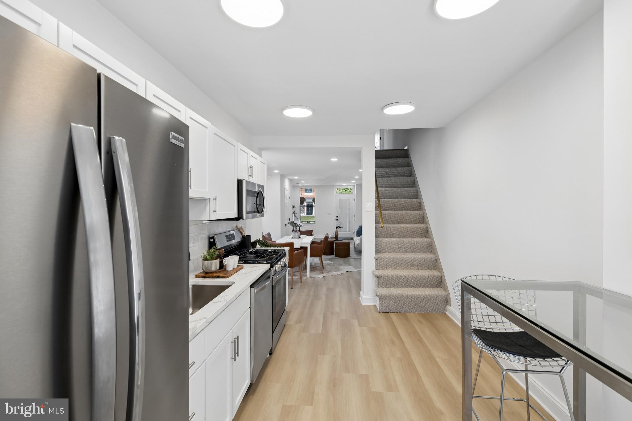 1023 W 37TH STREET