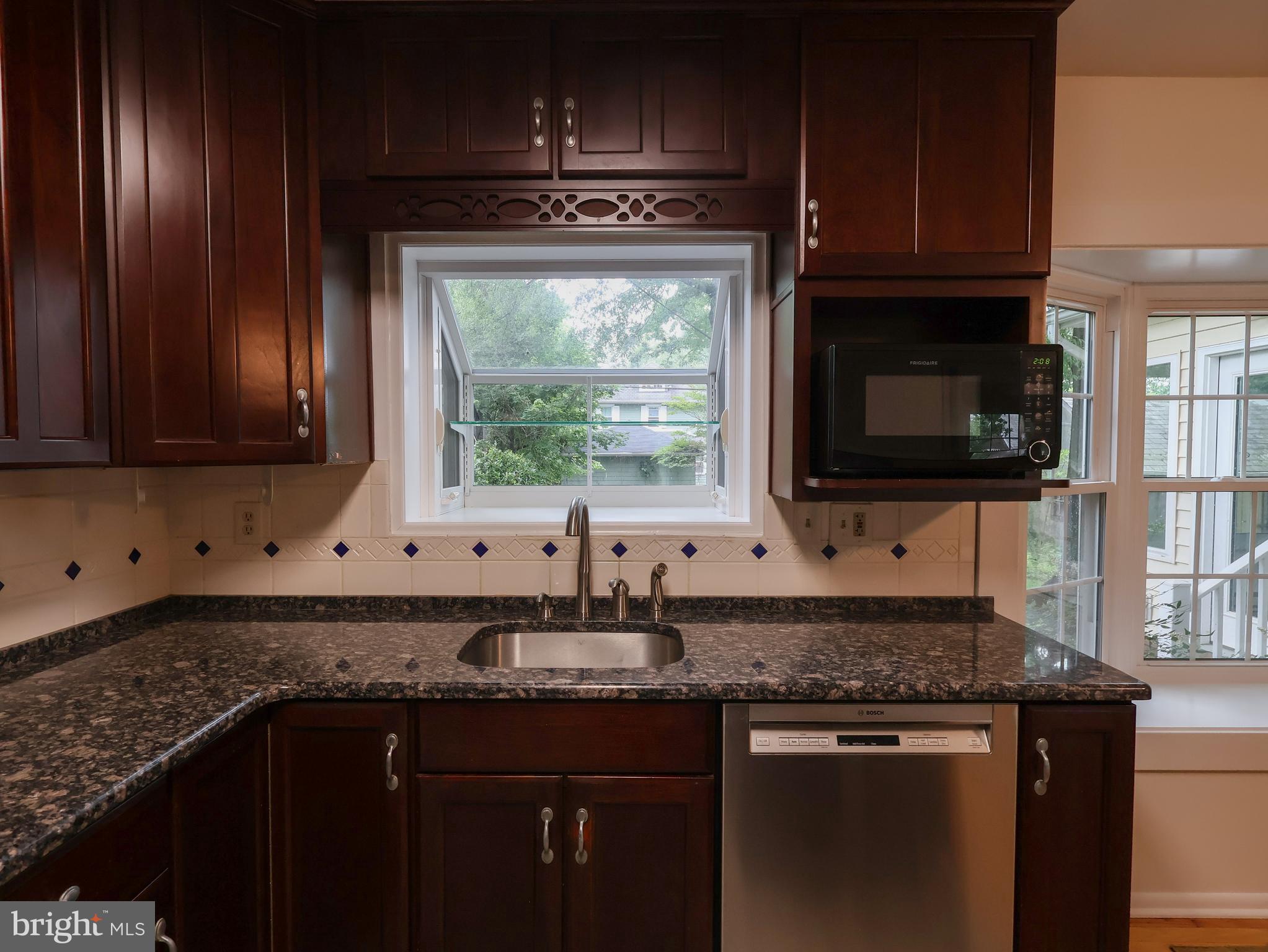 HUNTING RIDGE HISTORIC DISTRICT - Residential