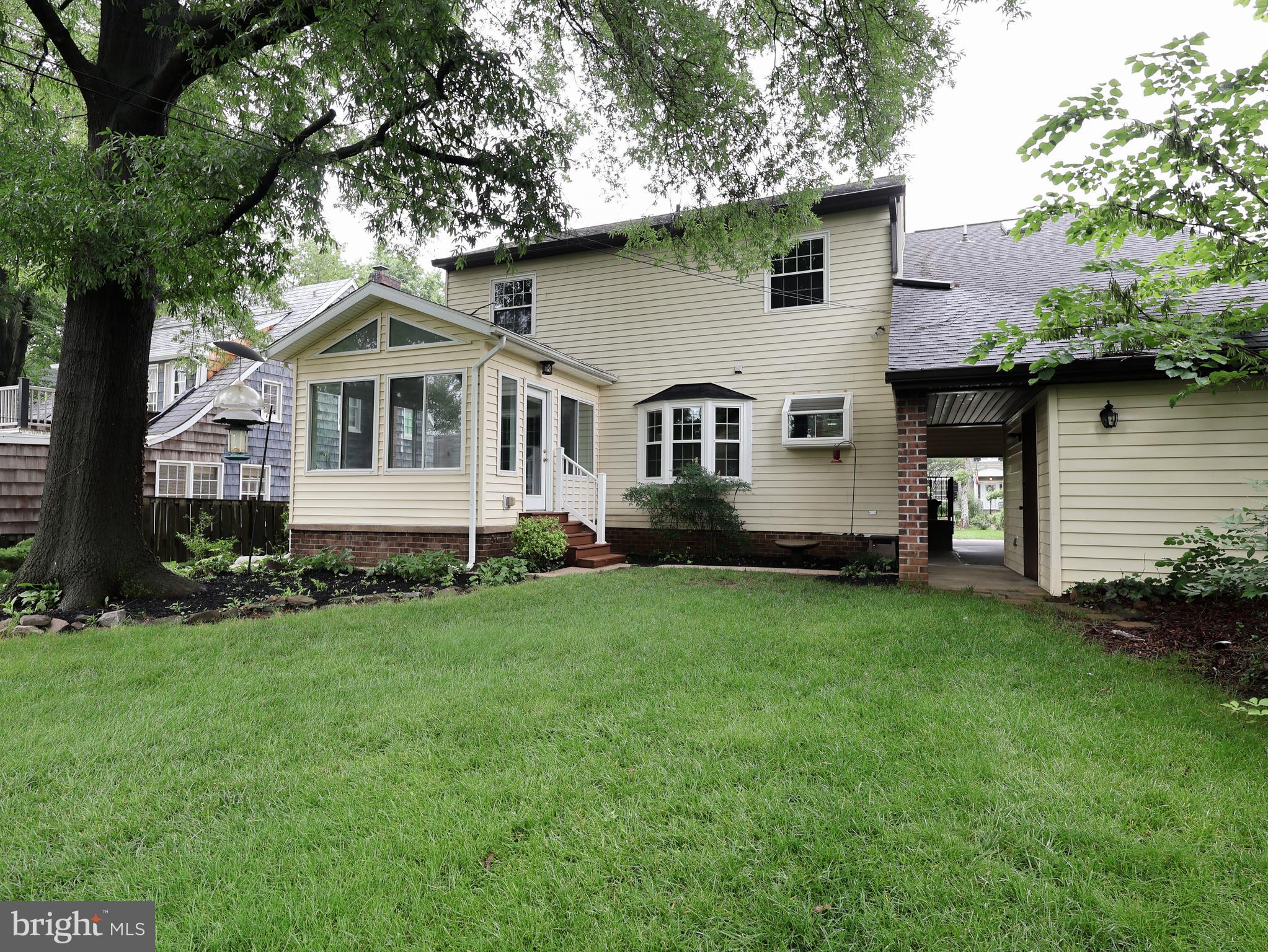 HUNTING RIDGE HISTORIC DISTRICT - Residential