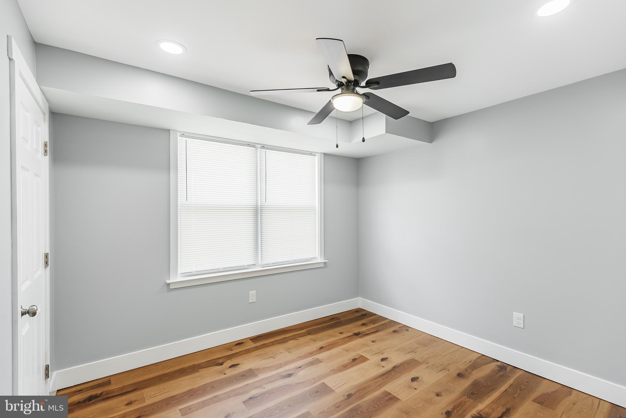 LANSDOWNE - Residential