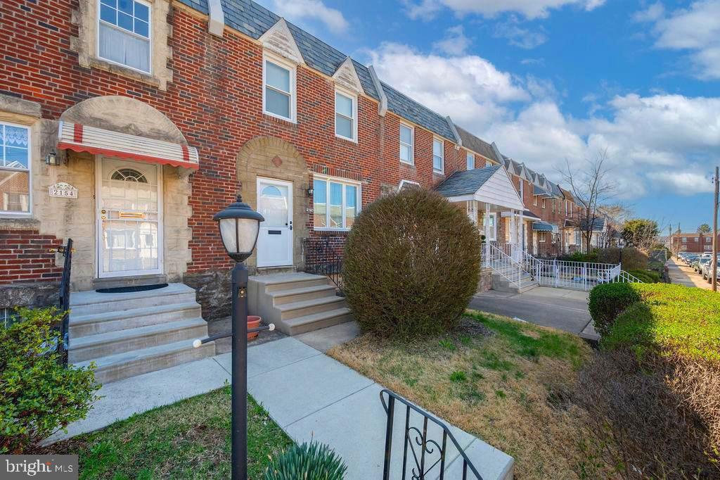 PHILADELPHIA (NORTHEAST) - Residential