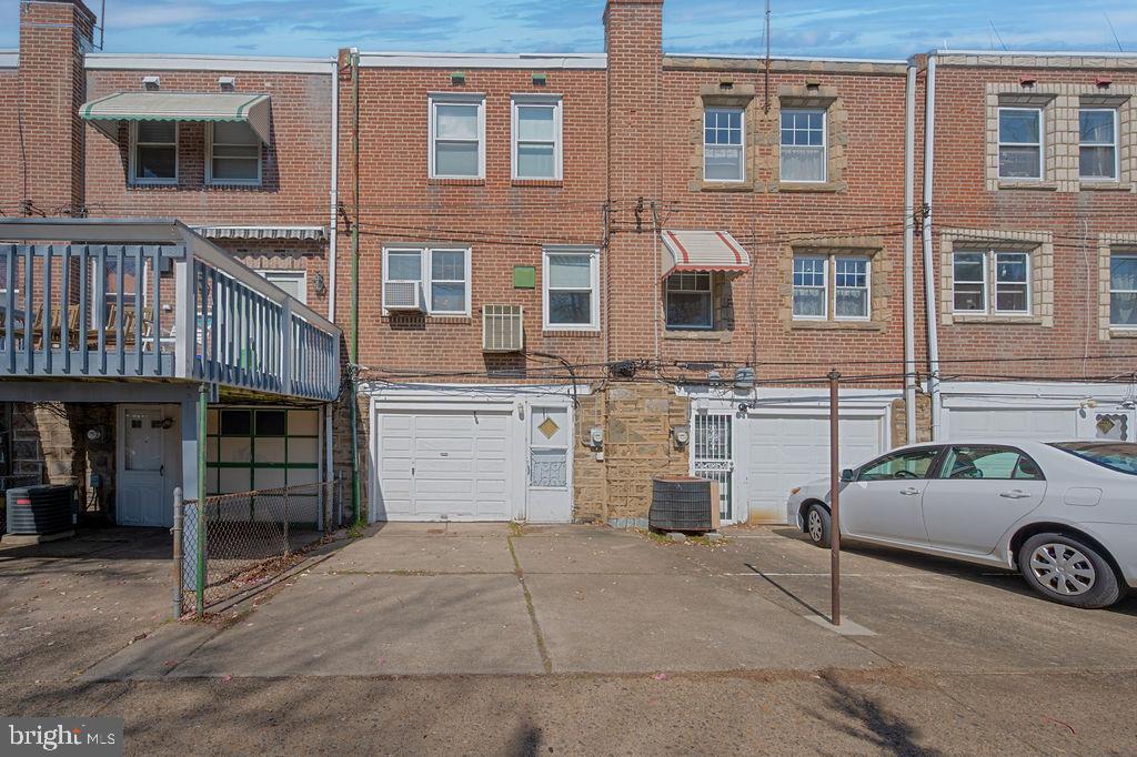 PHILADELPHIA (NORTHEAST) - Residential