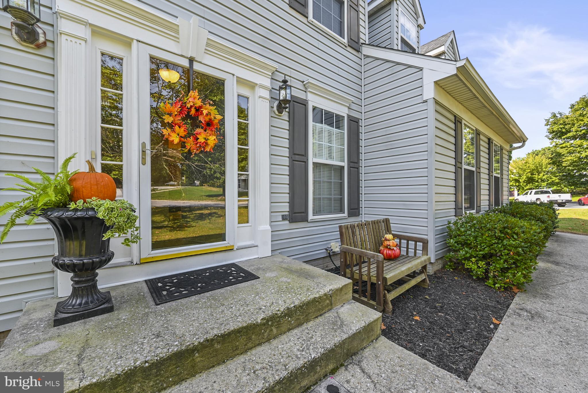 14941 HIGHLAND MEADOW COURT