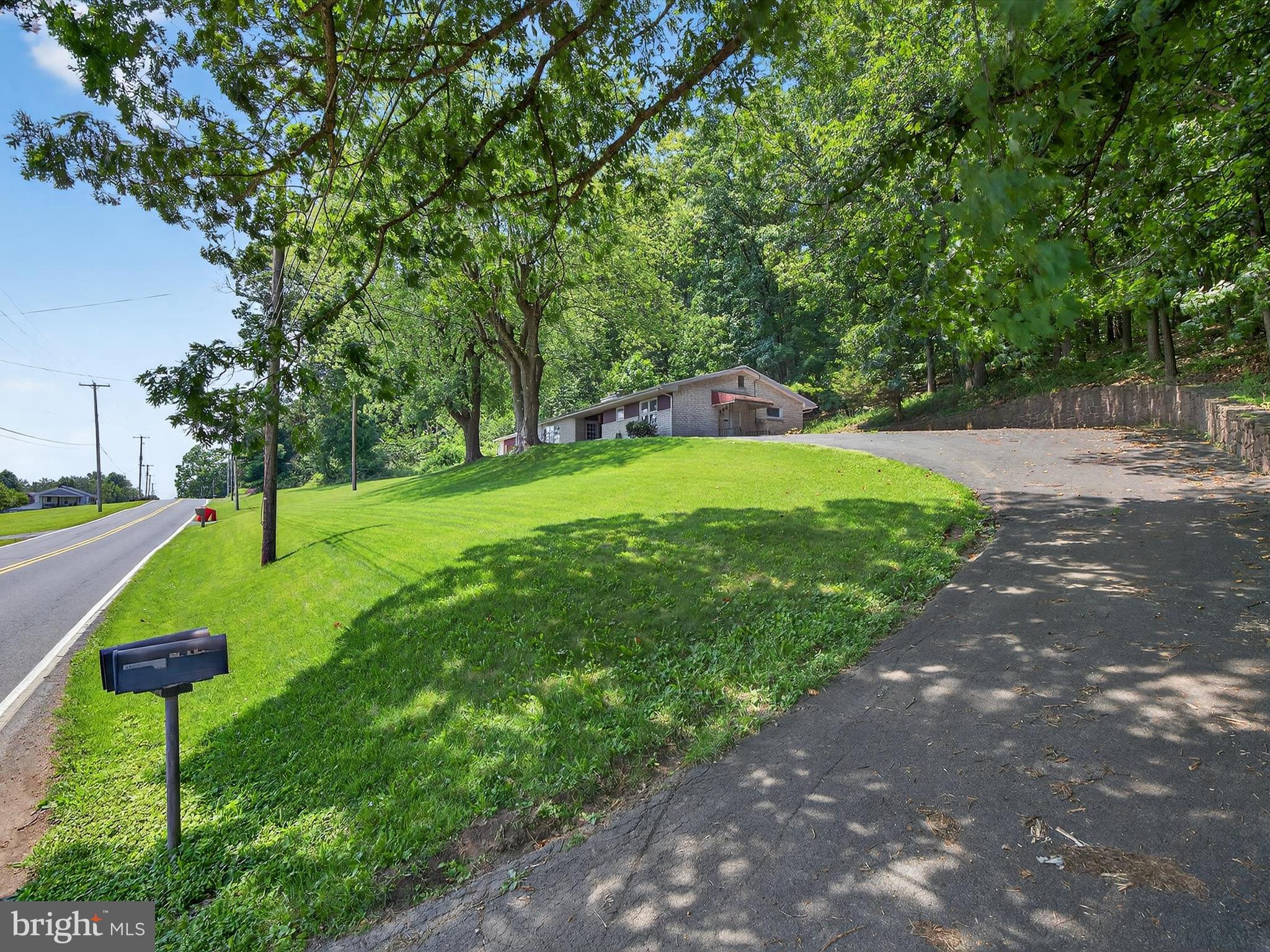 2135 OLD LANCASTER PIKE