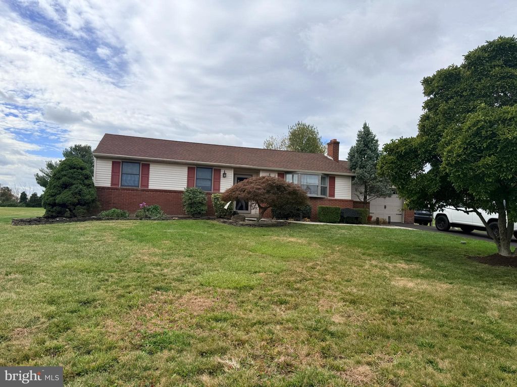 Photo of 1465 Old Skippack Road, HARLEYSVILLE, PA 19438 (MLS # PAMC2158698)