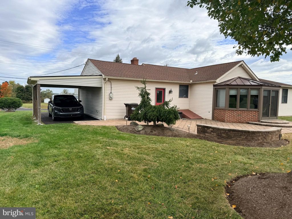 Photo of 1465 Old Skippack Road, HARLEYSVILLE, PA 19438 (MLS # PAMC2158698)