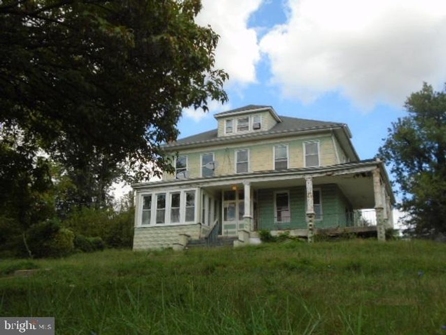 This is an OCCUPIED property. Buyer or agents will have No Access. The listing agent and seller have not seen the interior- the property data on Bright MLS is speculative. Occupants should not be contacted.