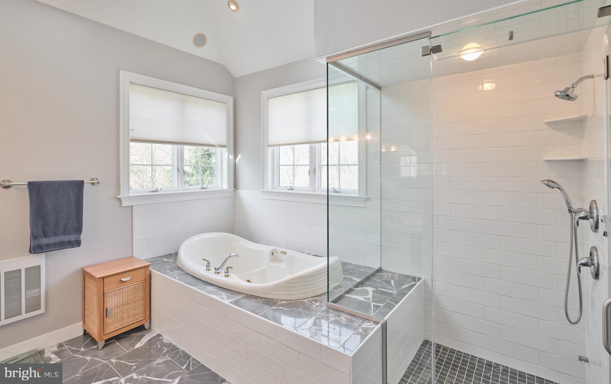 KINGSWOODS RIDGE - Residential