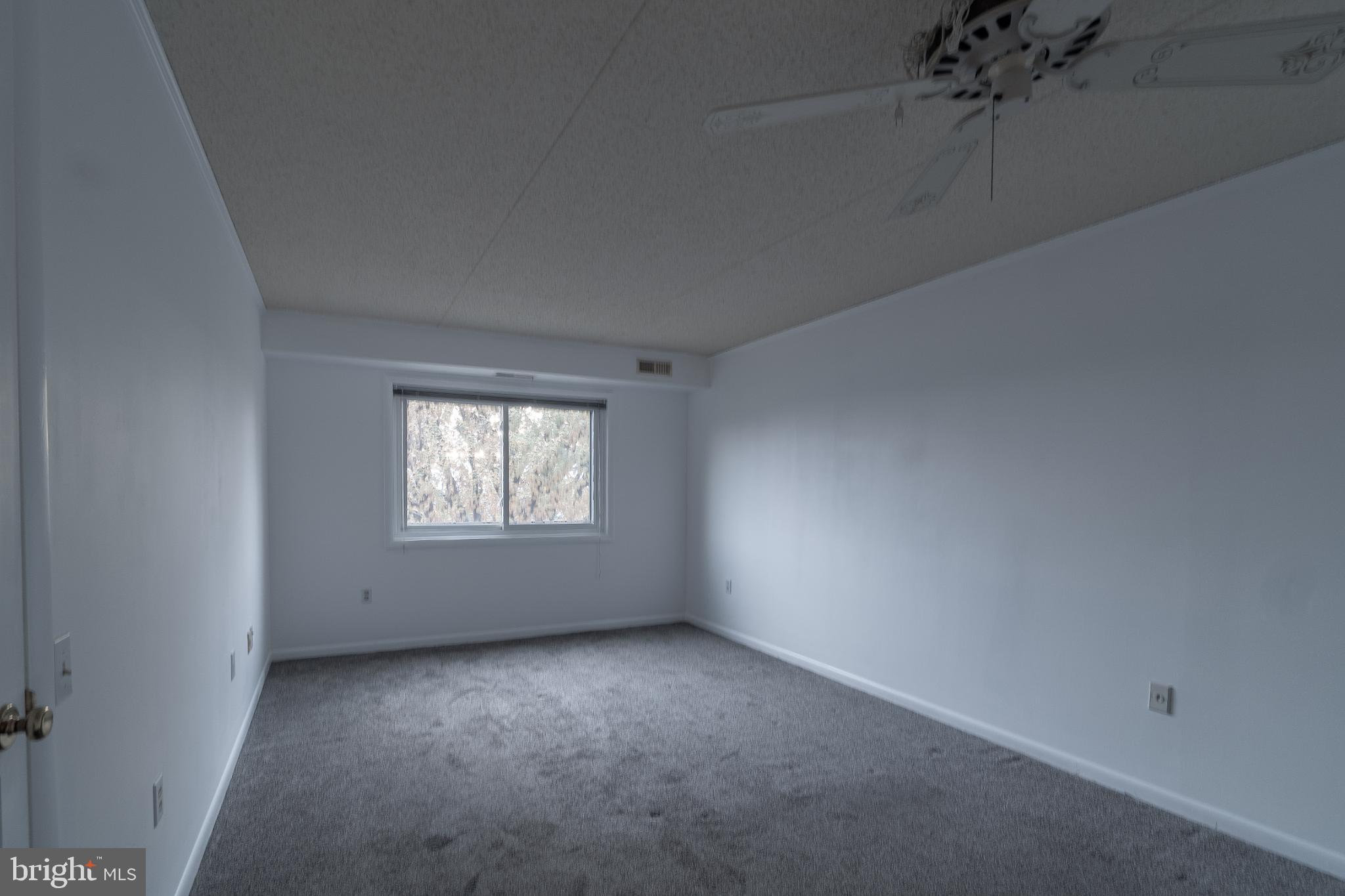 EDGEWOOD CONDOMMINIUMS - Residential