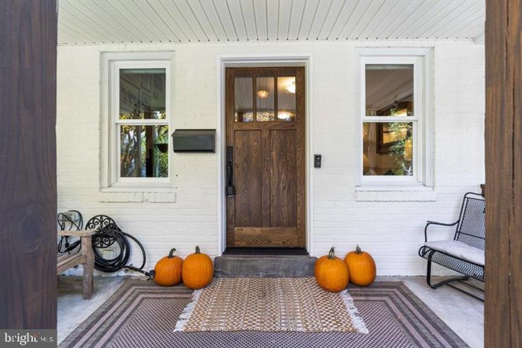 Photo of 419 N Olive Street, MEDIA, PA 19063 (MLS # PADE2105822)