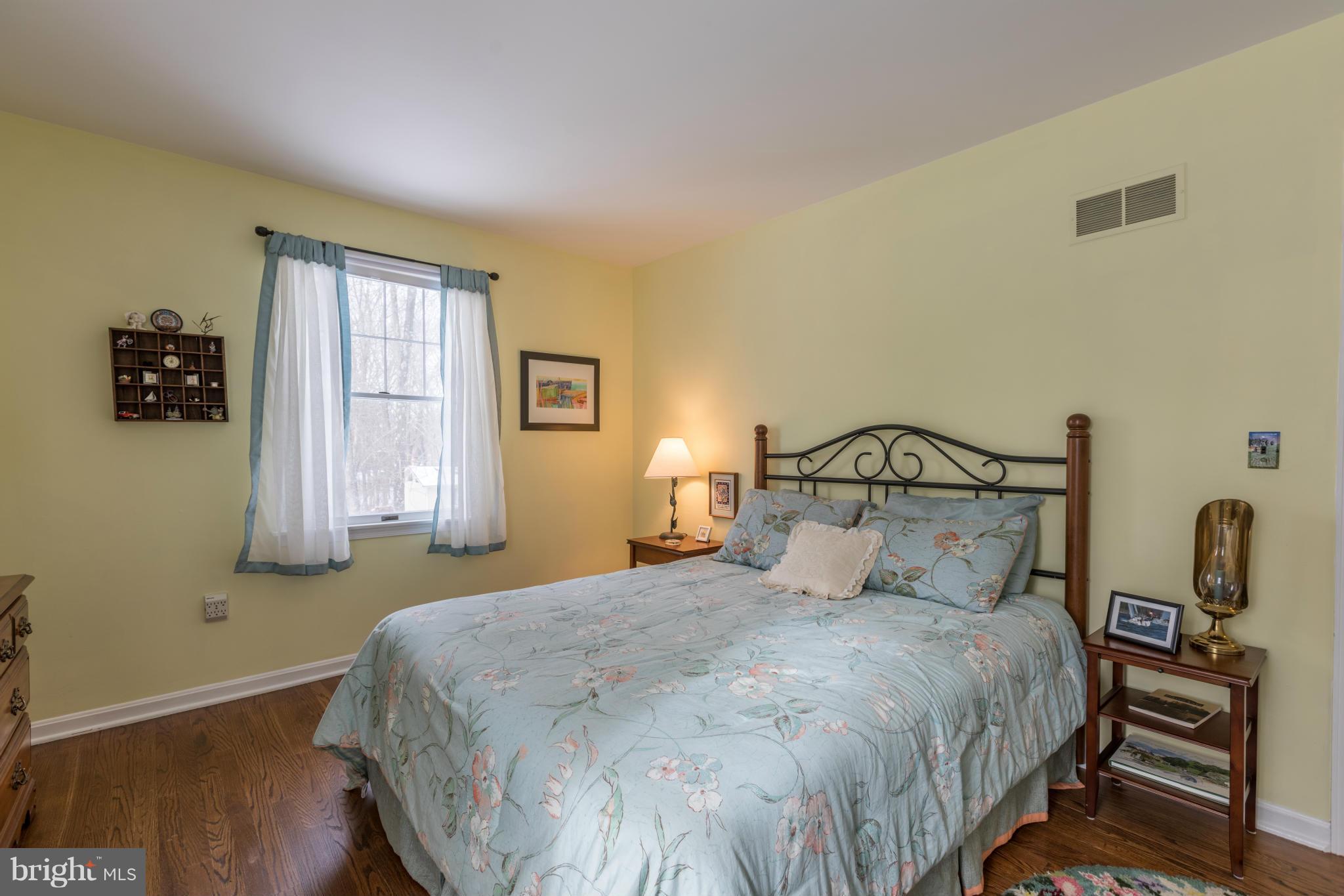 OLD YORK MANOR - Residential