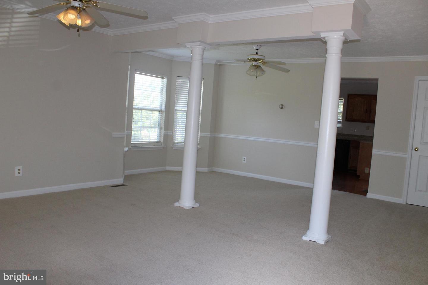 HAMPTON OAKS - Residential Lease