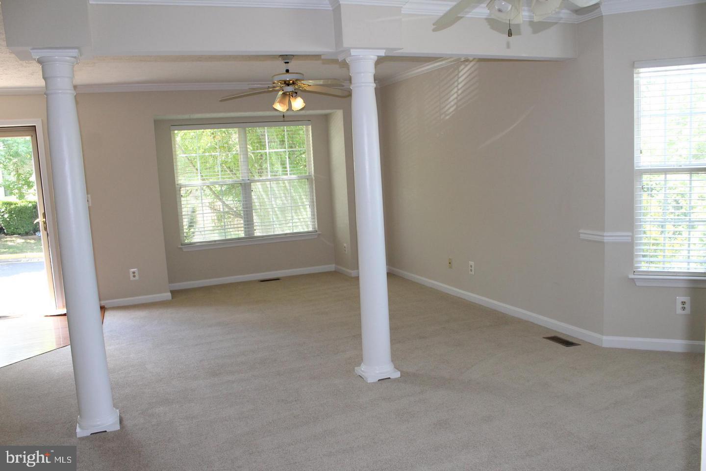 HAMPTON OAKS - Residential Lease