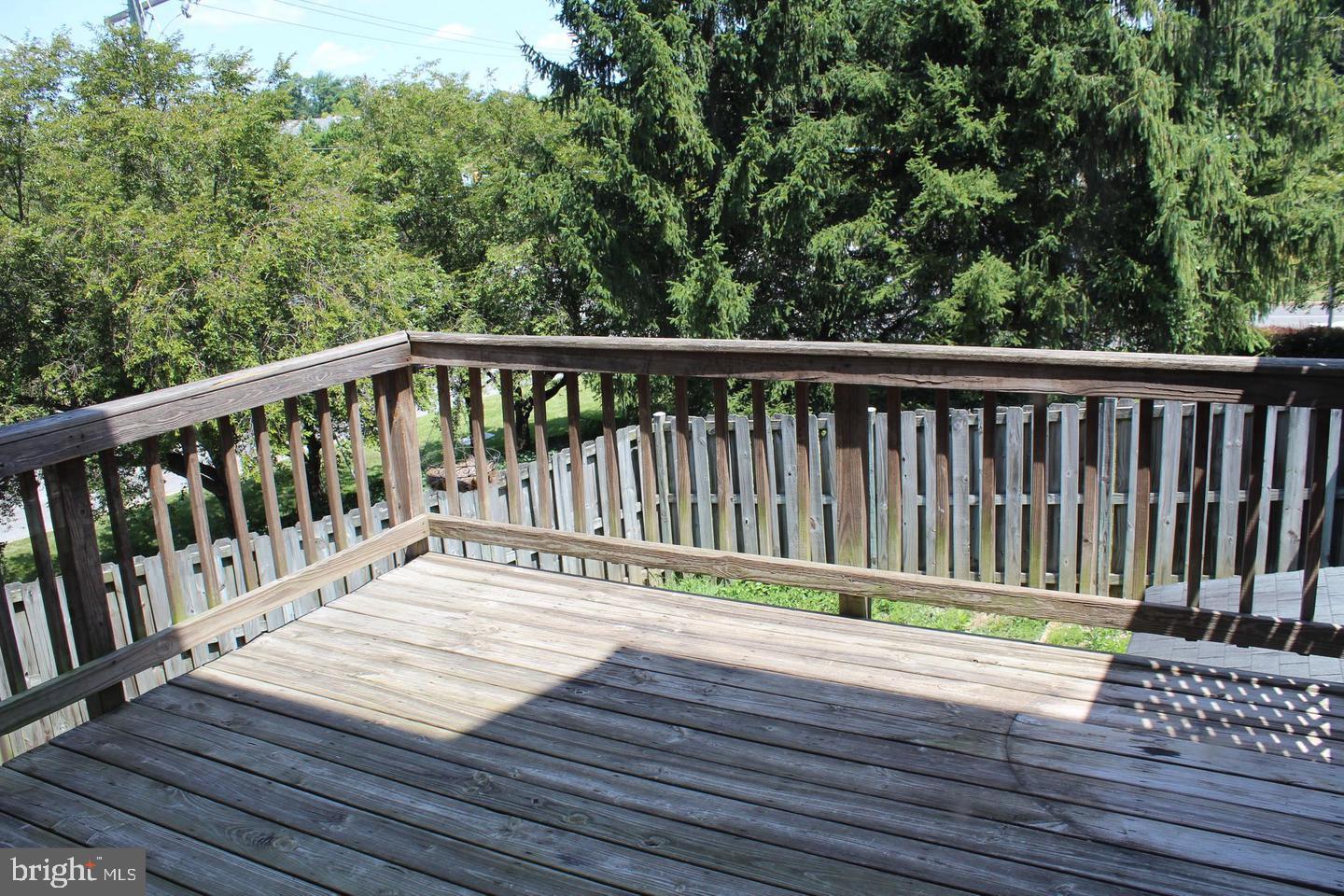 HAMPTON OAKS - Residential Lease