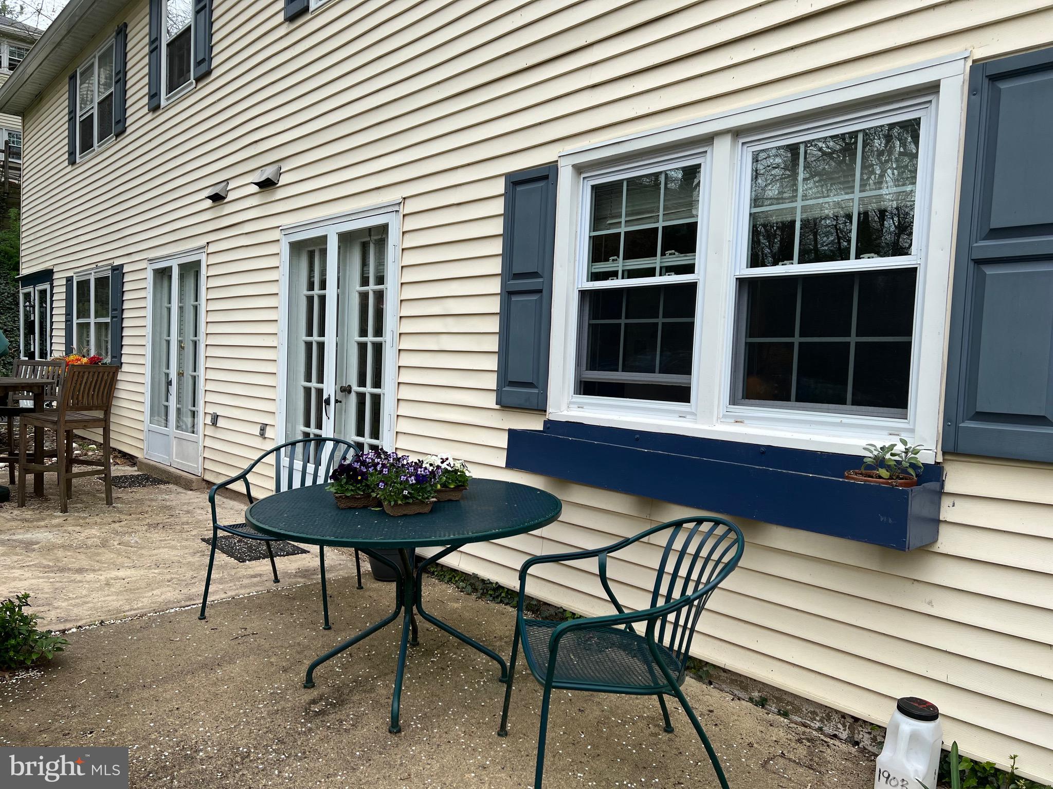 YARDLEY COMMONS - Residential