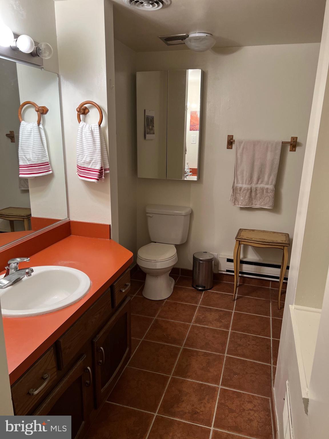 YARDLEY COMMONS - Residential