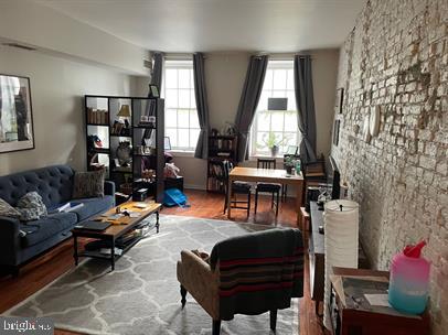 OLD CITY - Residential Lease