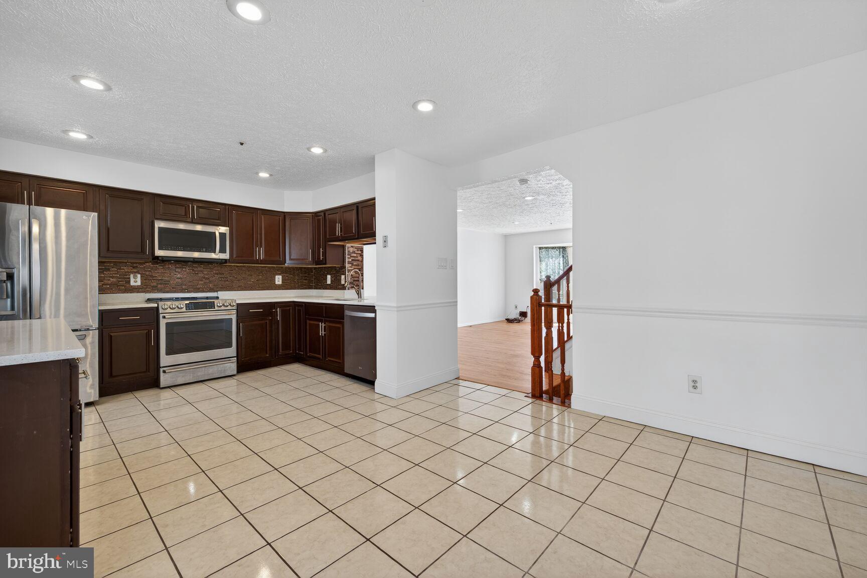 CHURCHILL TOWN SECTOR - Residential