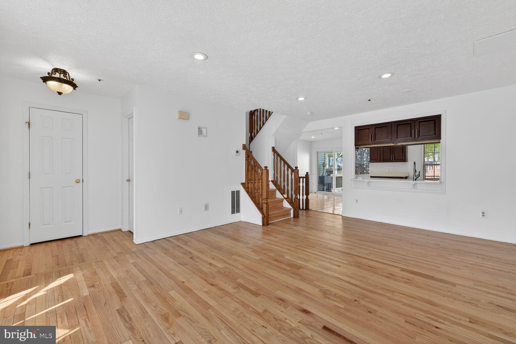 CHURCHILL TOWN SECTOR - Residential