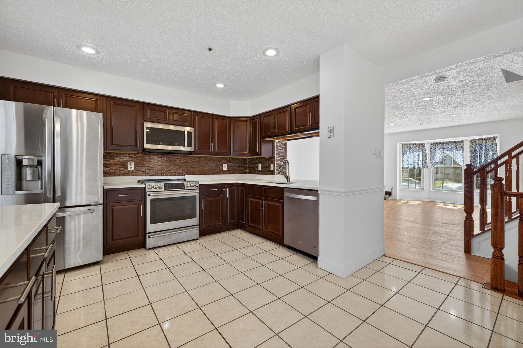 CHURCHILL TOWN SECTOR - Residential