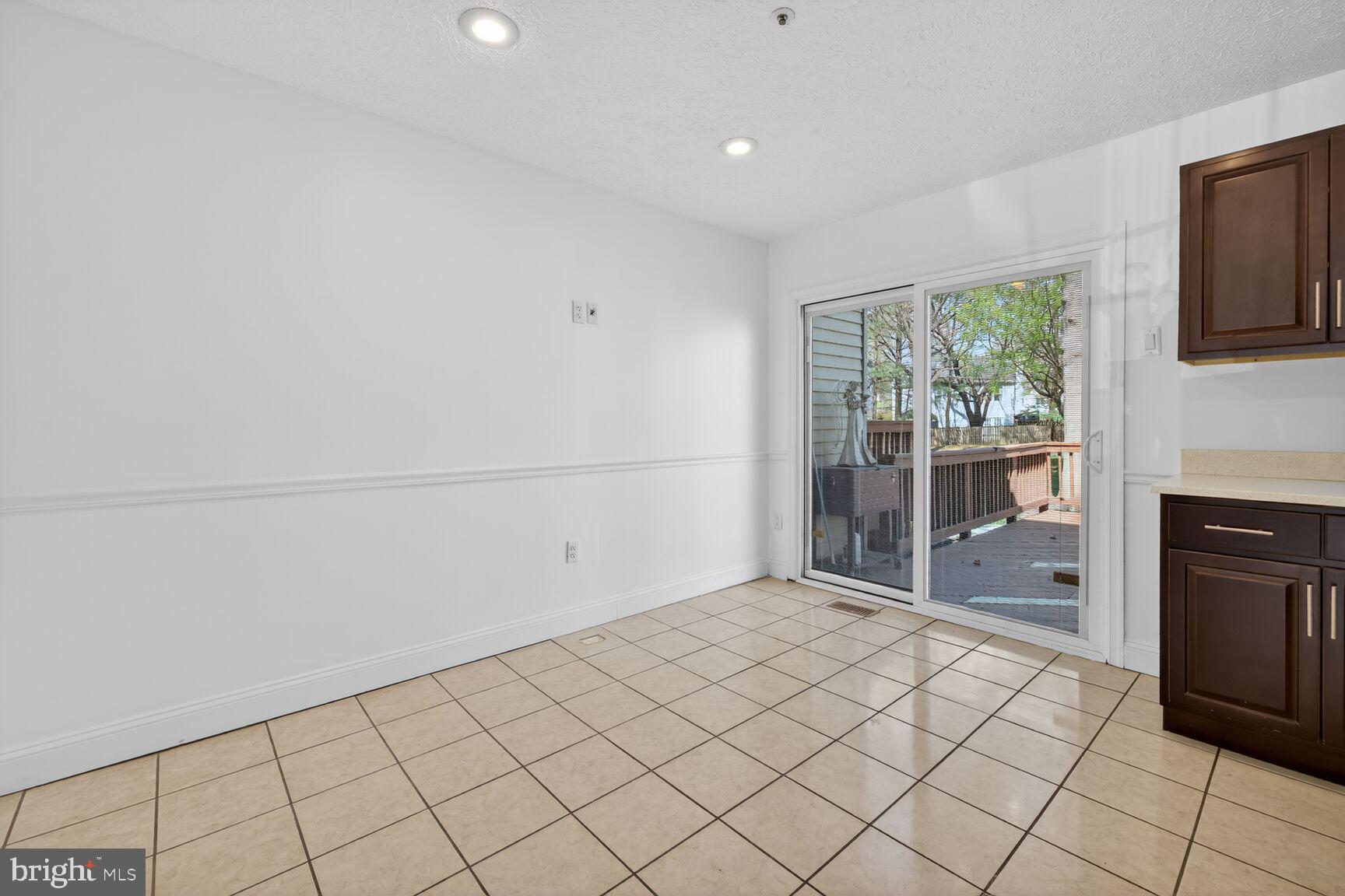 CHURCHILL TOWN SECTOR - Residential