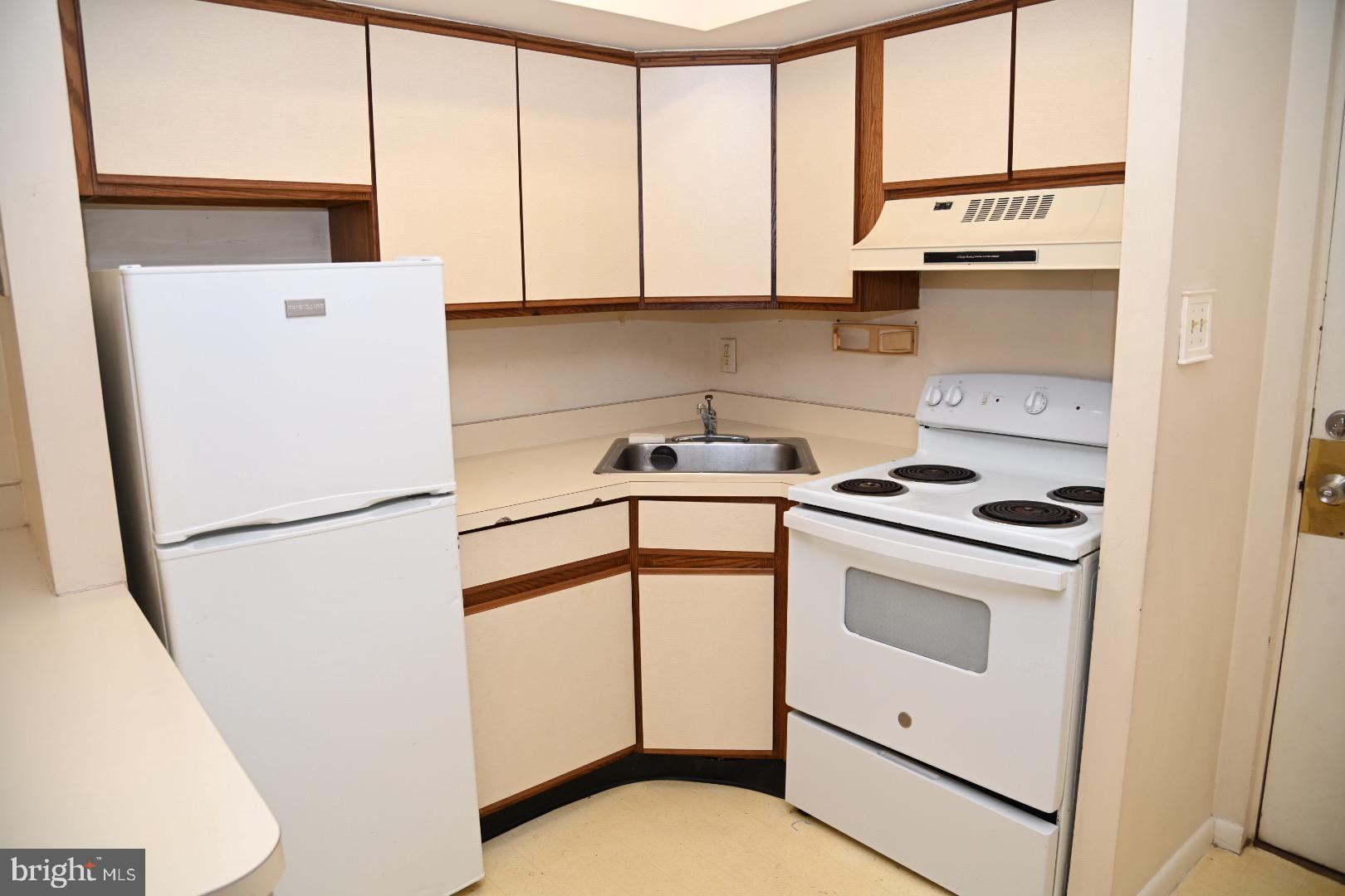 MEADOW WOOD - Residential