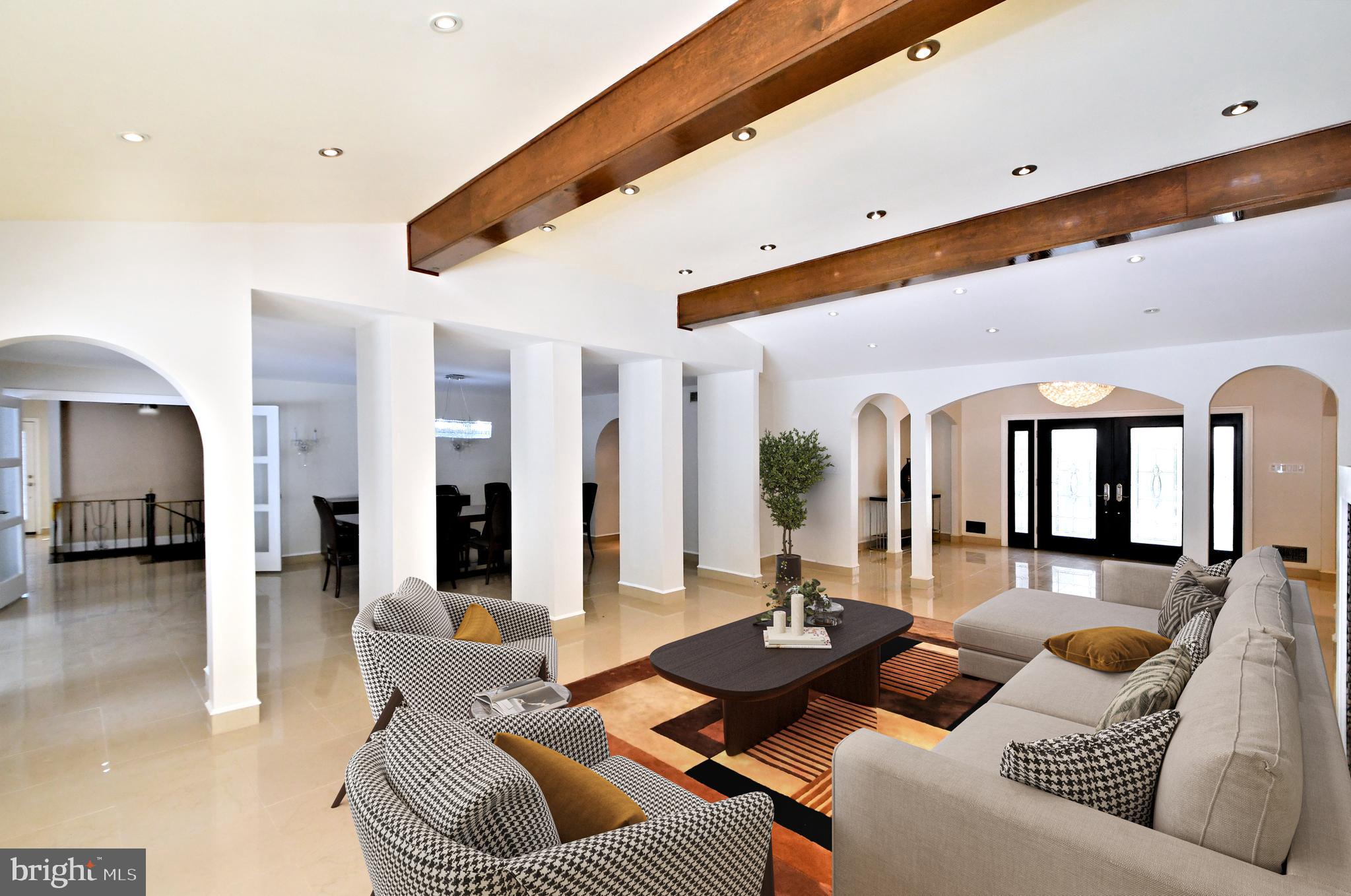 EXECUTIVE ESTATES - Residential