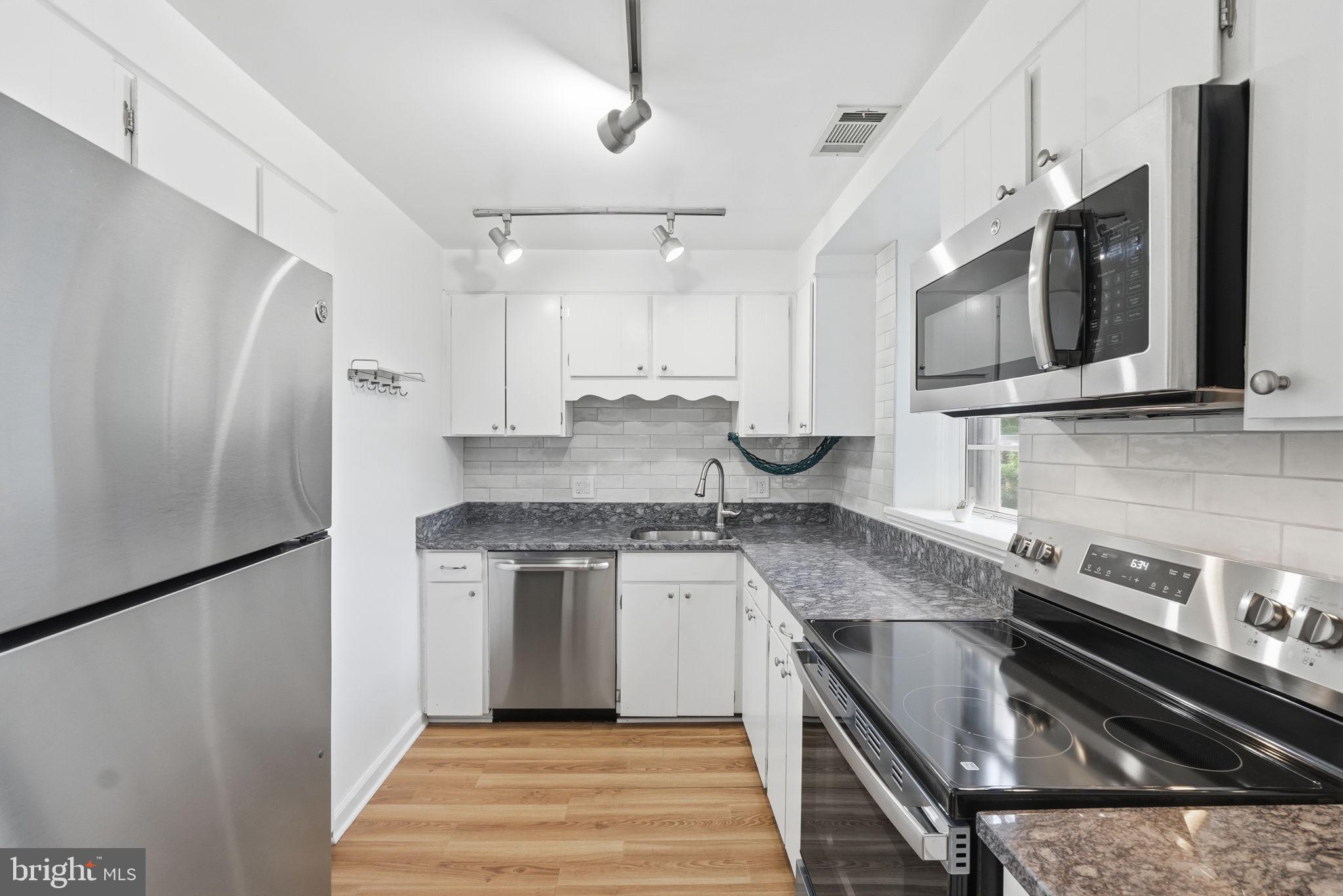 4860 28TH STREET S C2