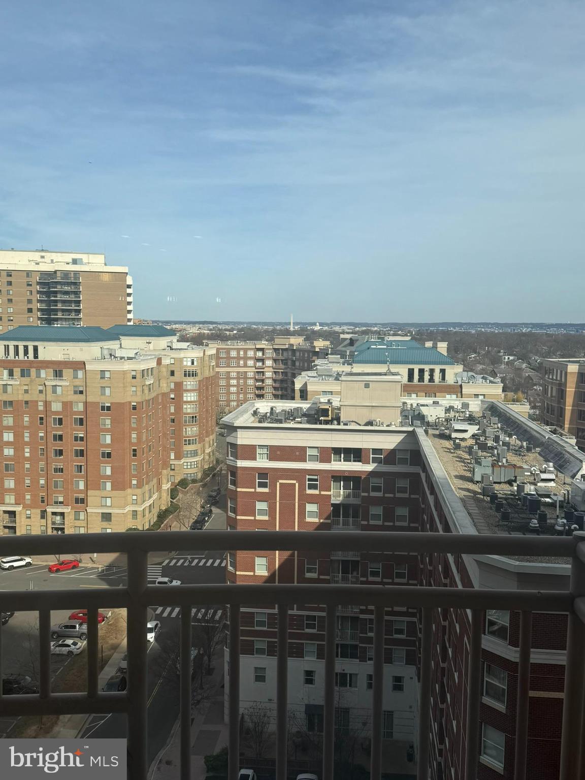 LIBERTY CENTER - Residential Lease