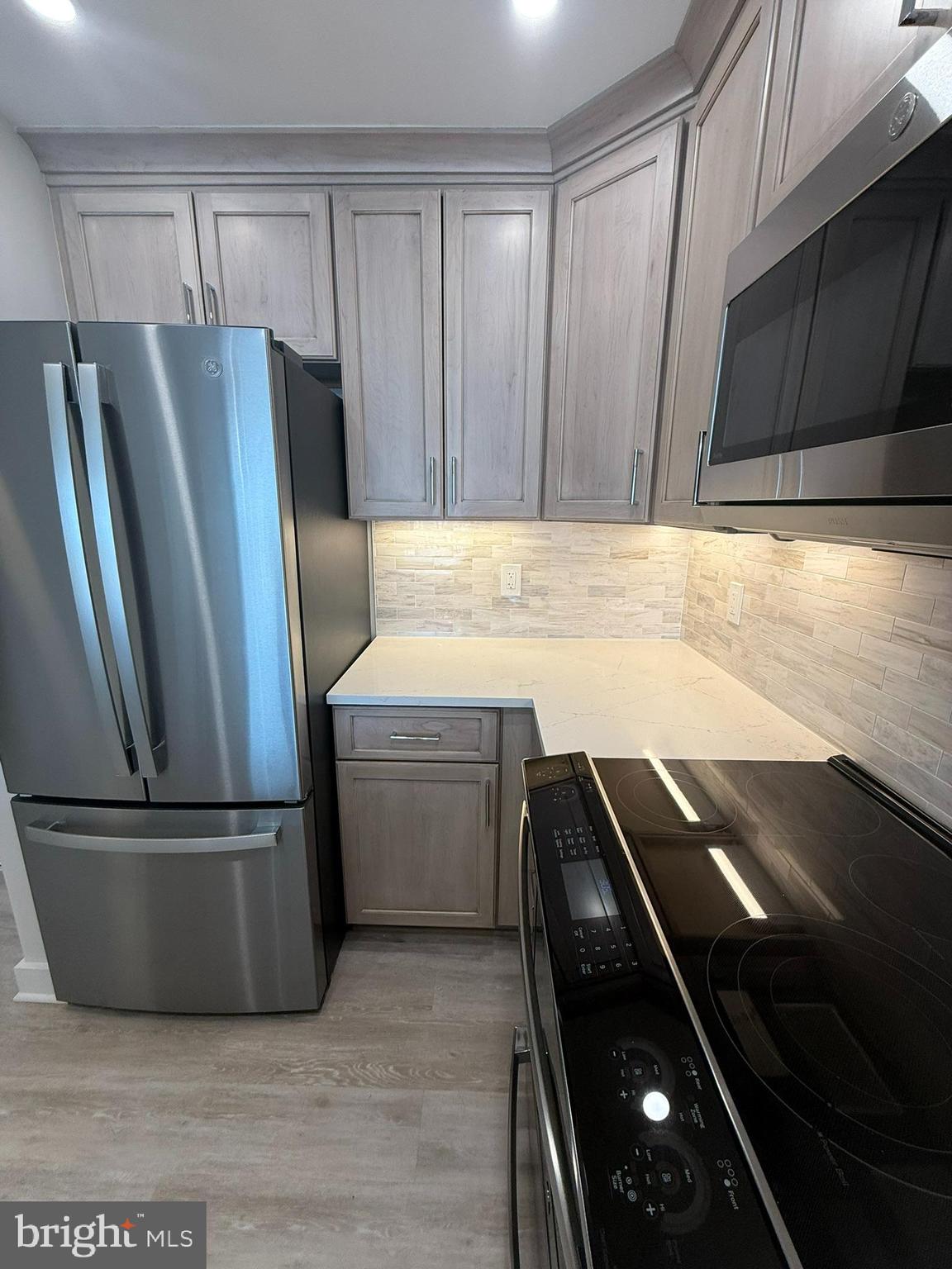 888 N QUINCY STREET 1404