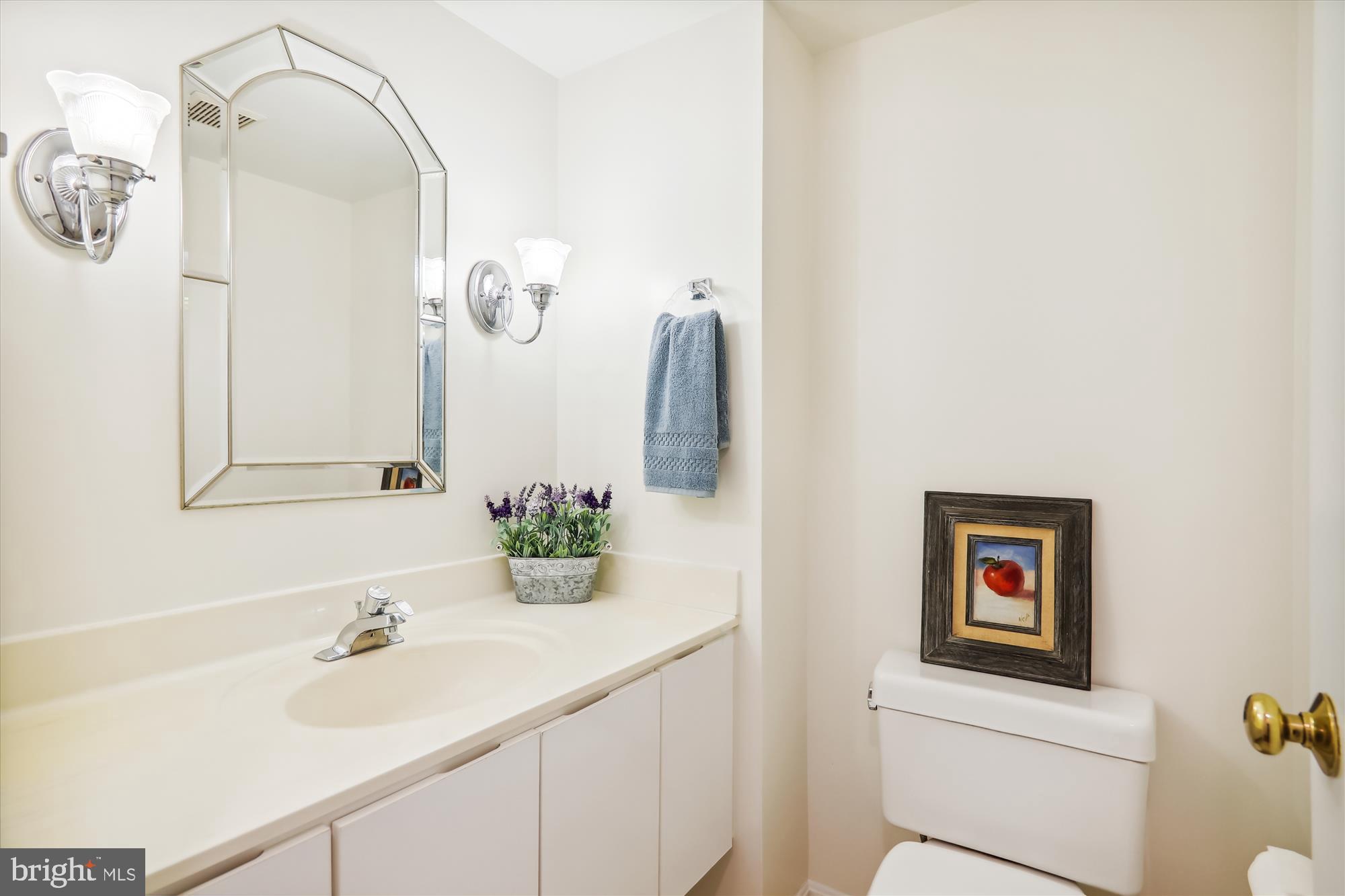 LEISURE WORLD - Residential