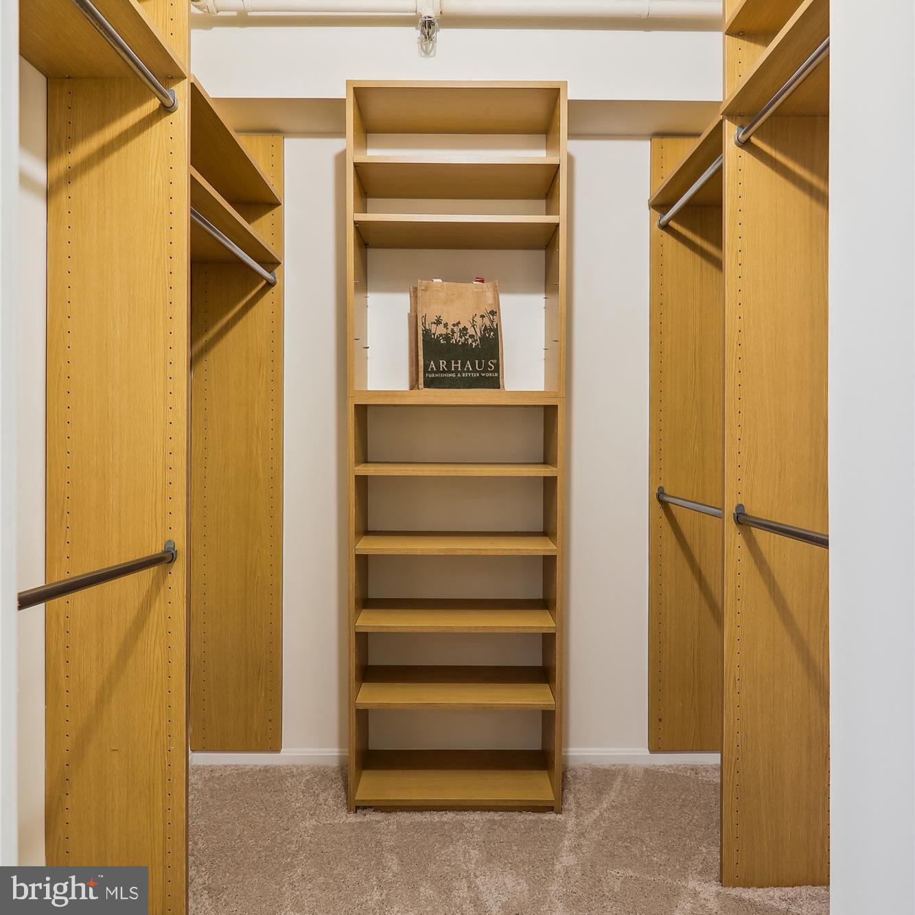 LEISURE WORLD - Residential