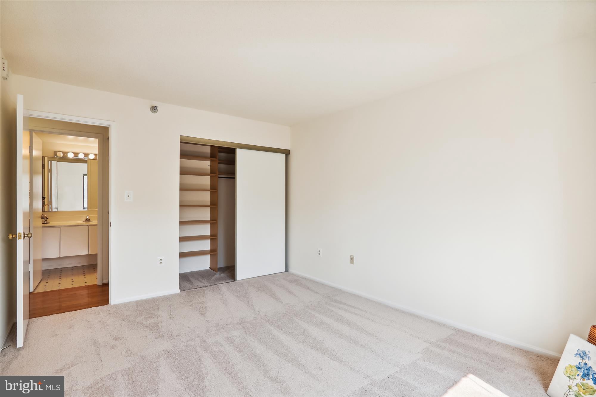 LEISURE WORLD - Residential