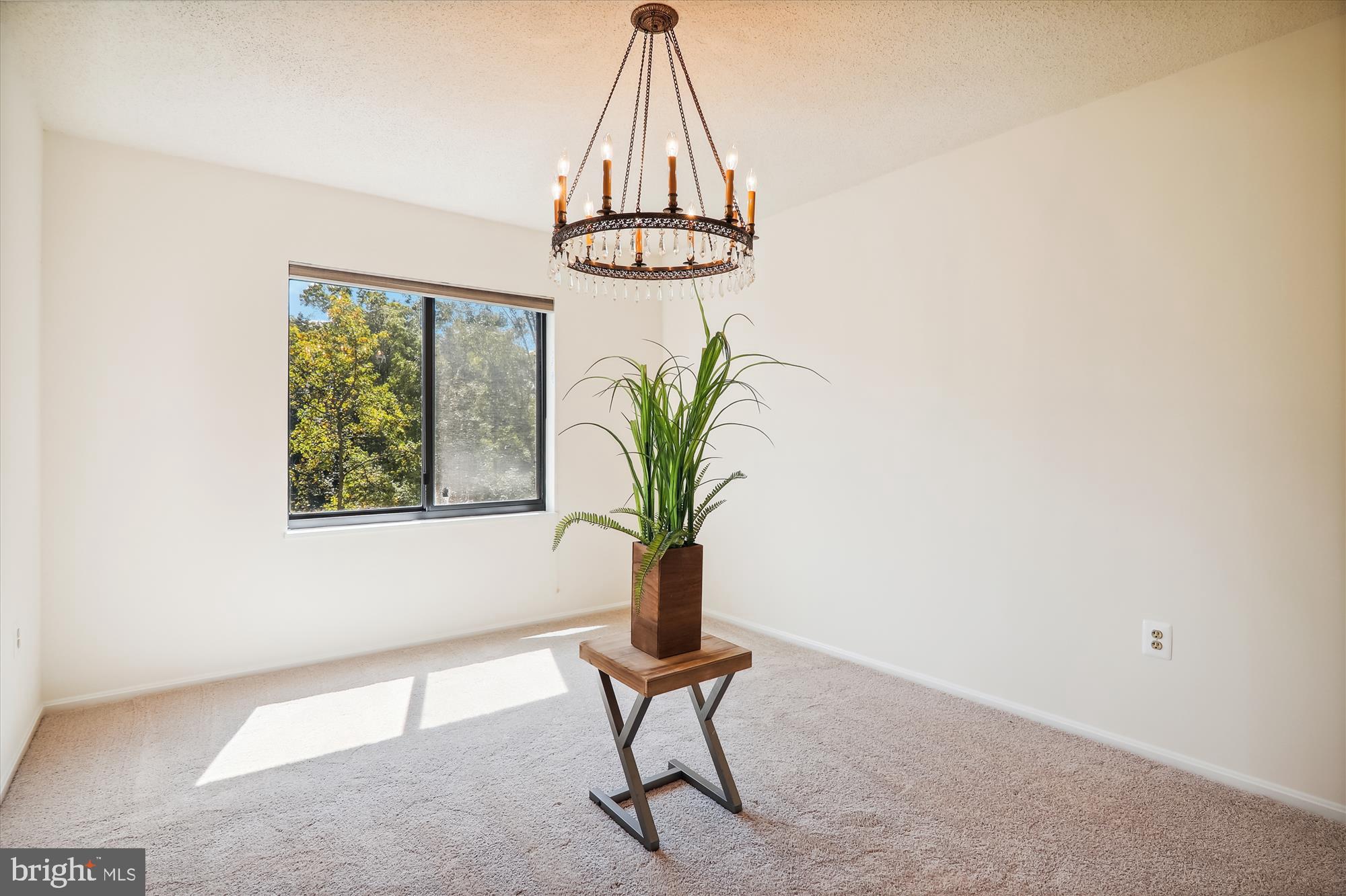 LEISURE WORLD - Residential