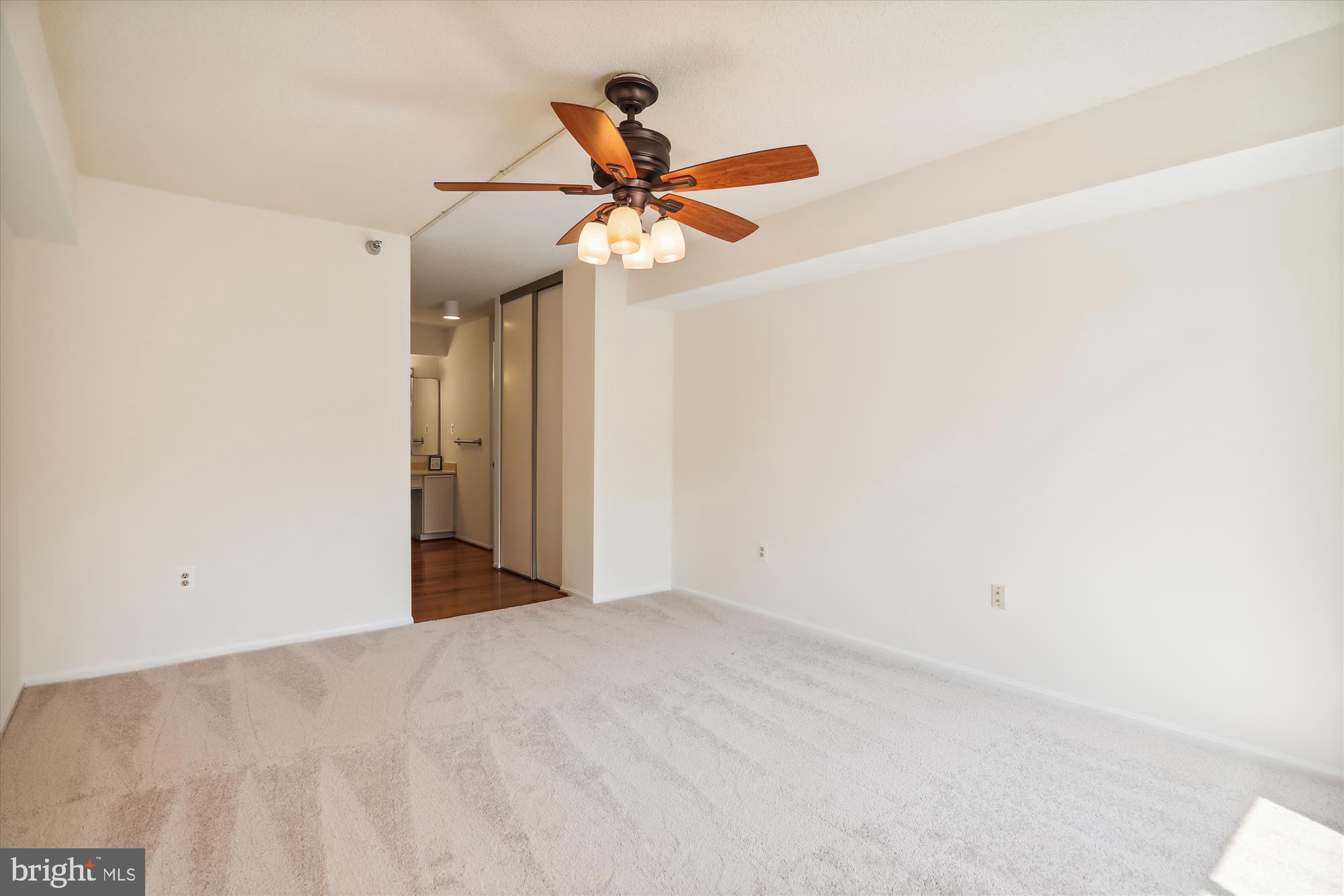 LEISURE WORLD - Residential