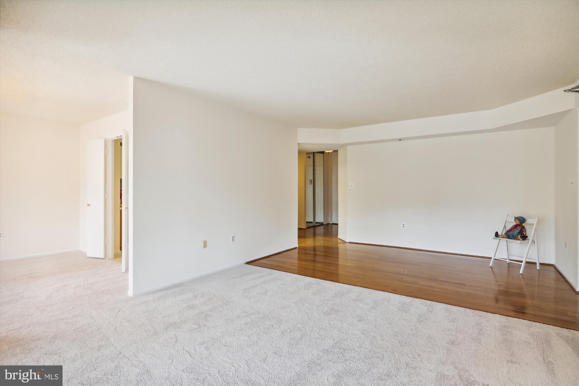 LEISURE WORLD - Residential