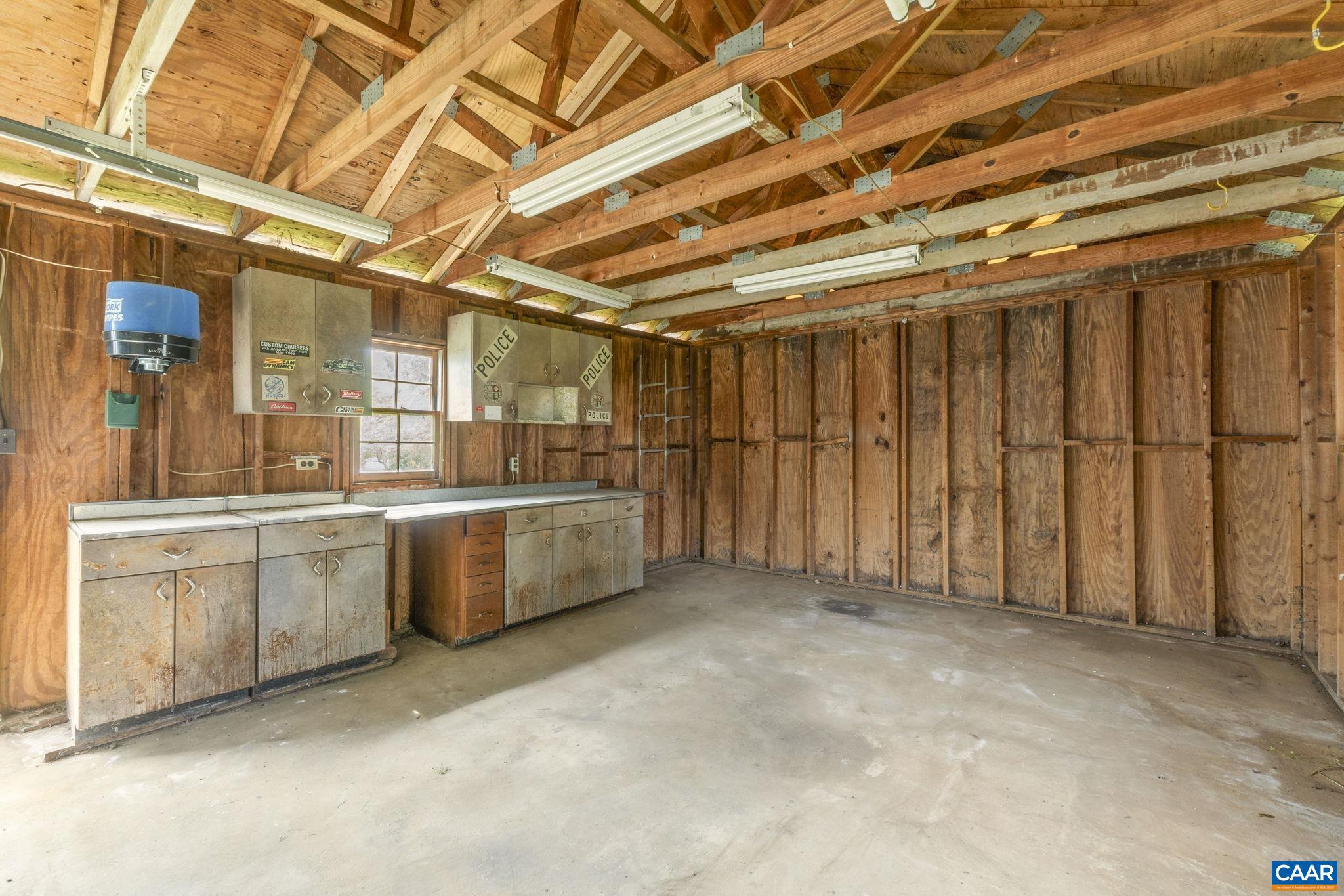 ARBOR HILLS - Residential