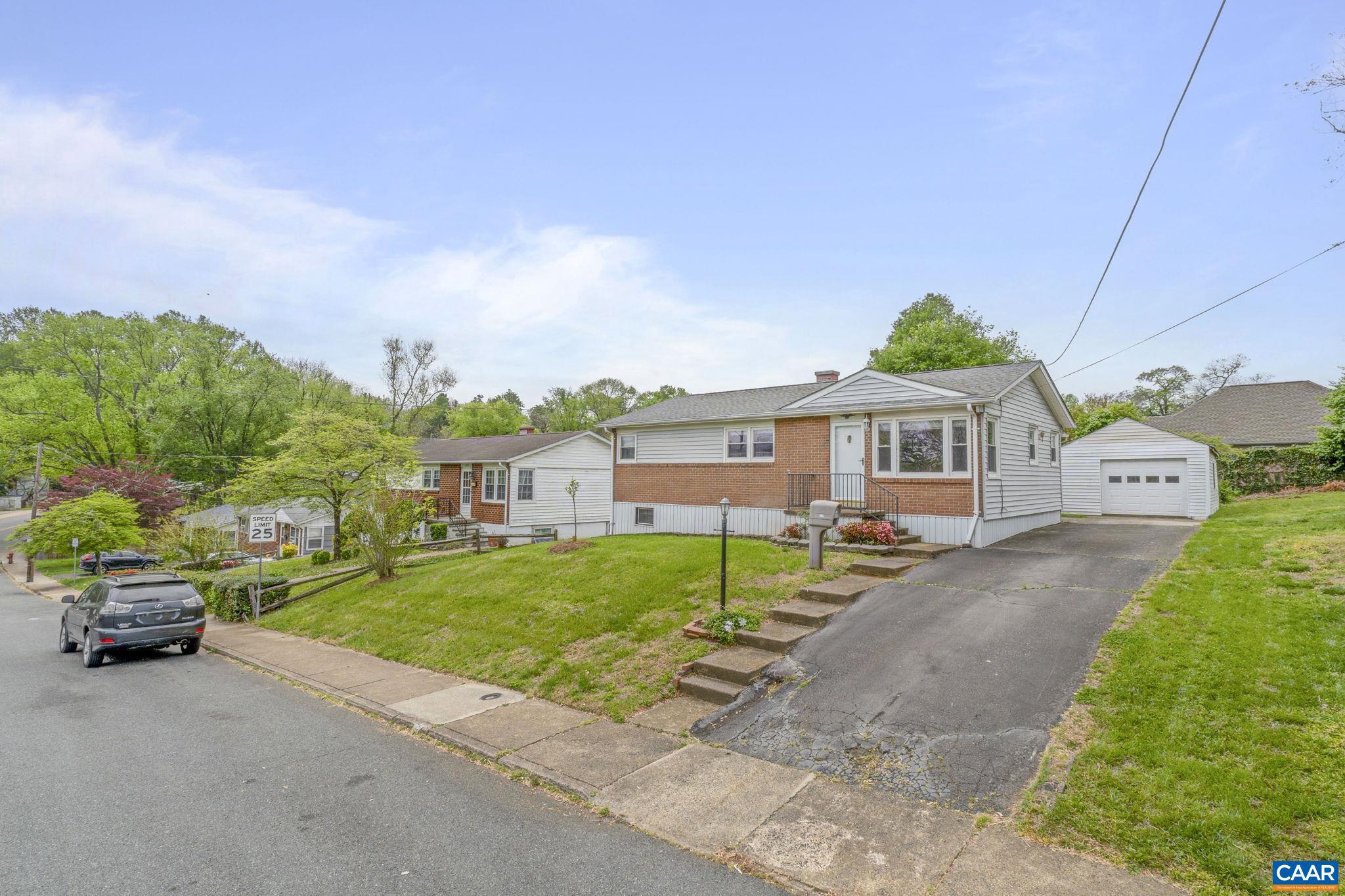 ARBOR HILLS - Residential