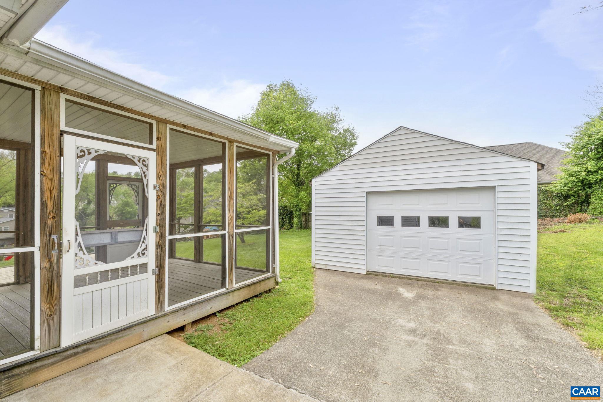 ARBOR HILLS - Residential