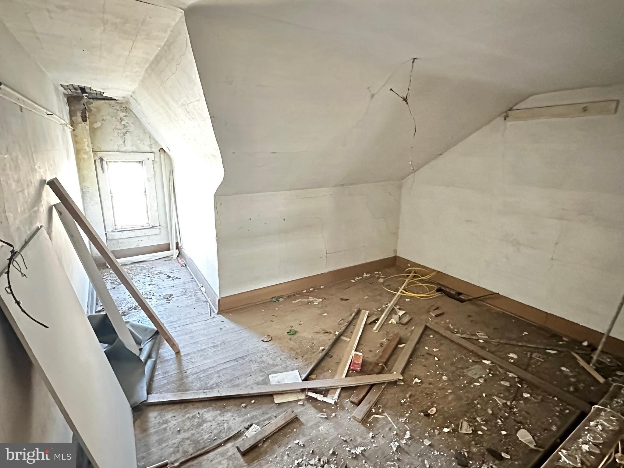 MOUNT CARMEL - Residential