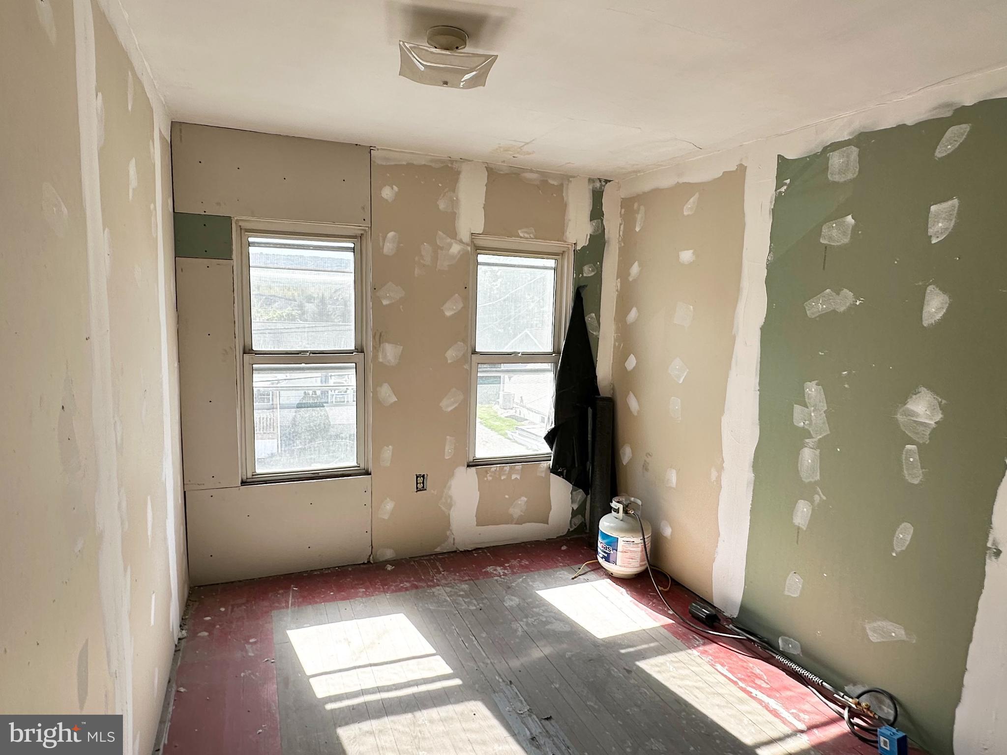 MOUNT CARMEL - Residential