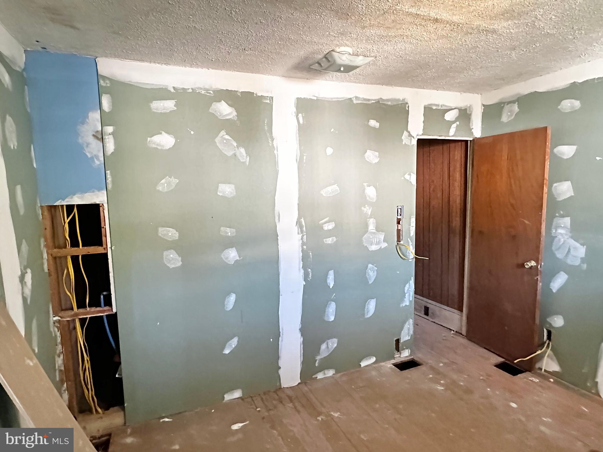 MOUNT CARMEL - Residential