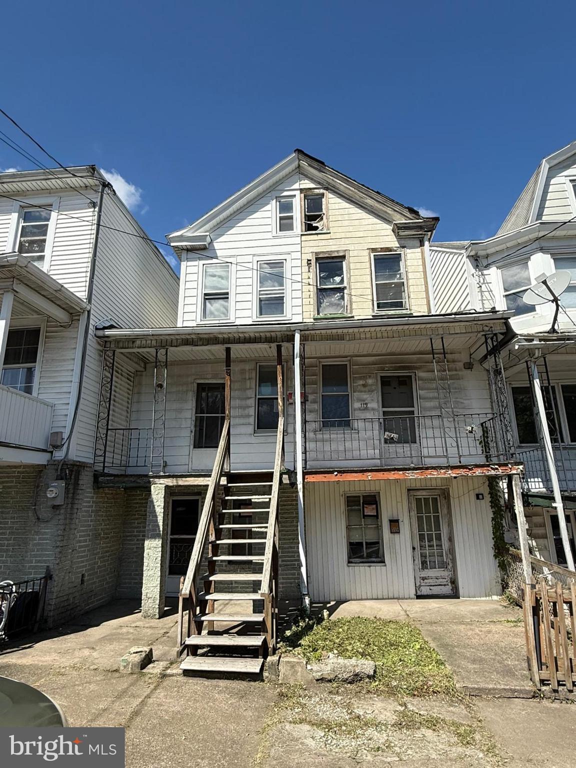 MOUNT CARMEL - Residential