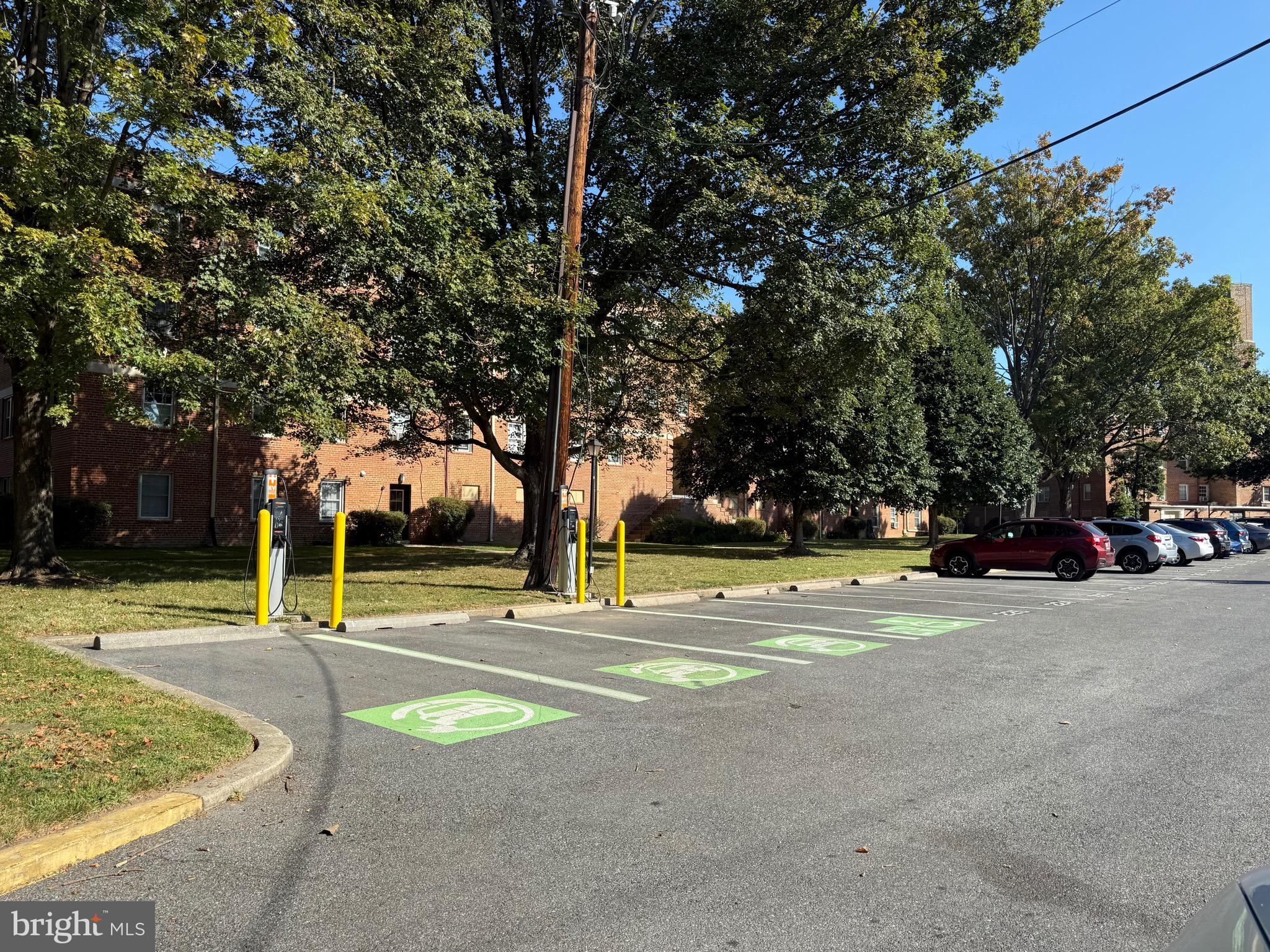 ROCK CREEK VILLAGE CONDOMINIUMS - Residential Lease