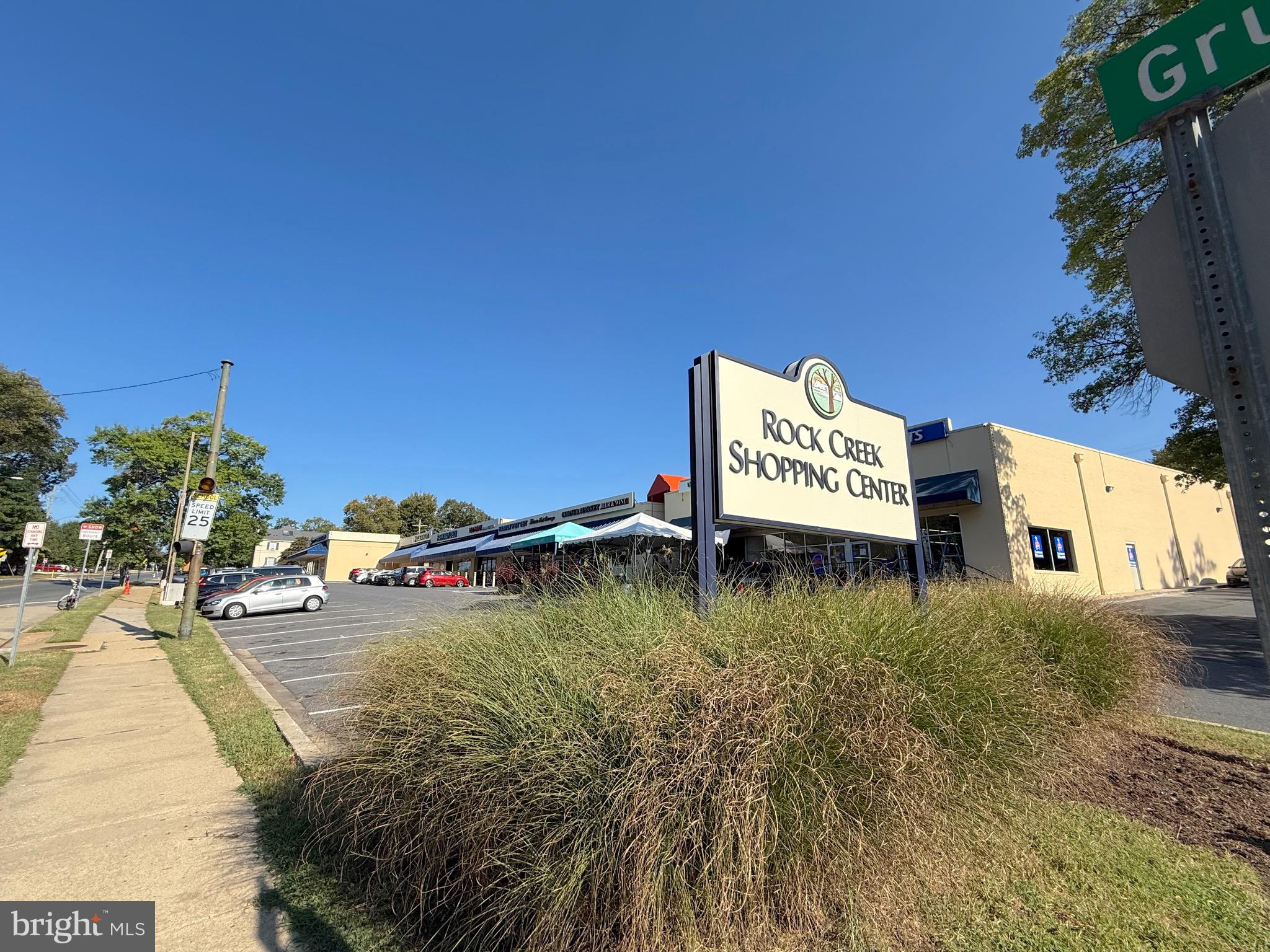 ROCK CREEK VILLAGE CONDOMINIUMS - Residential Lease